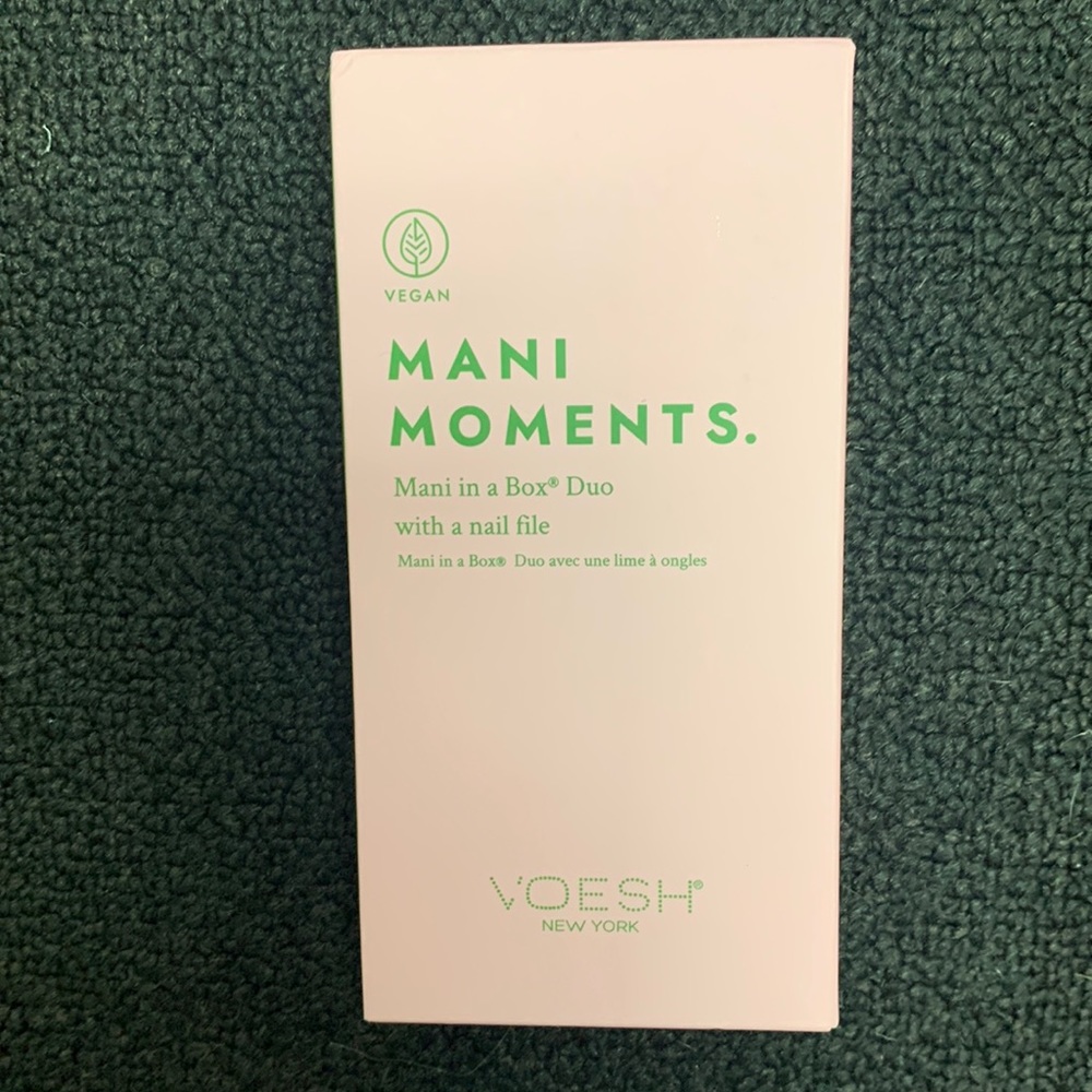 NIB - VOESH mani moments mani in a box duo